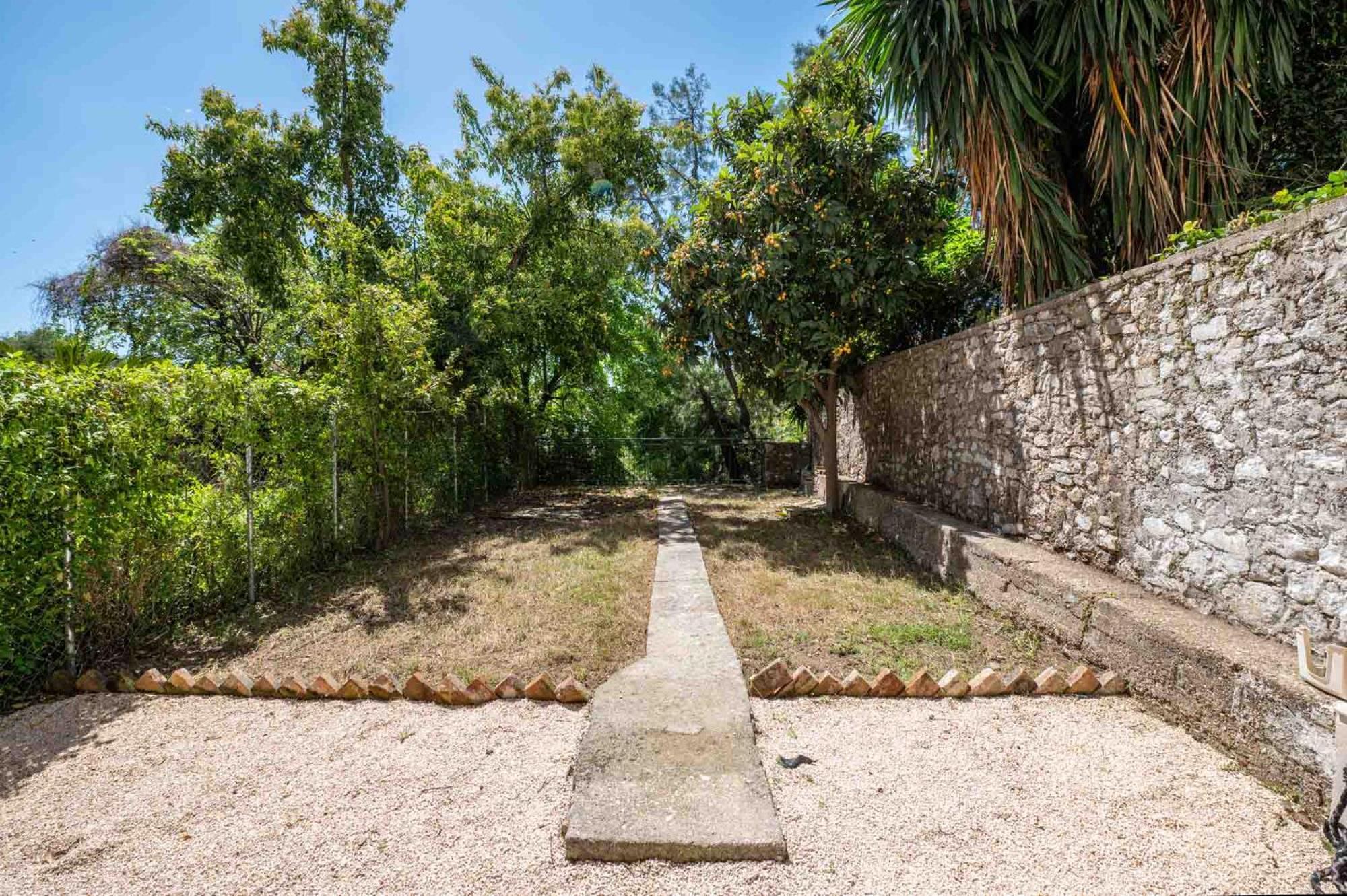 Hidden Garden * Corfu (city)